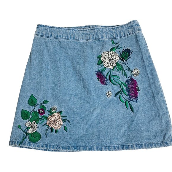 H & M Coachella Denim Embroidered Skirt Size 4 - Picture 1 of 6